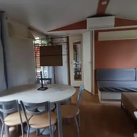 Mobil Home 2Ch 5Pers Tout Confort 25Min Puydufou 710Em La Boissiere-de-Montaigu Exterior photo